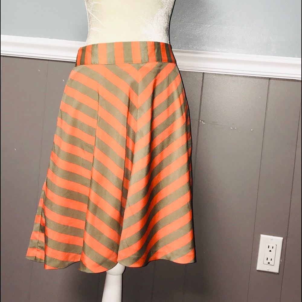 Outback Red Skirt